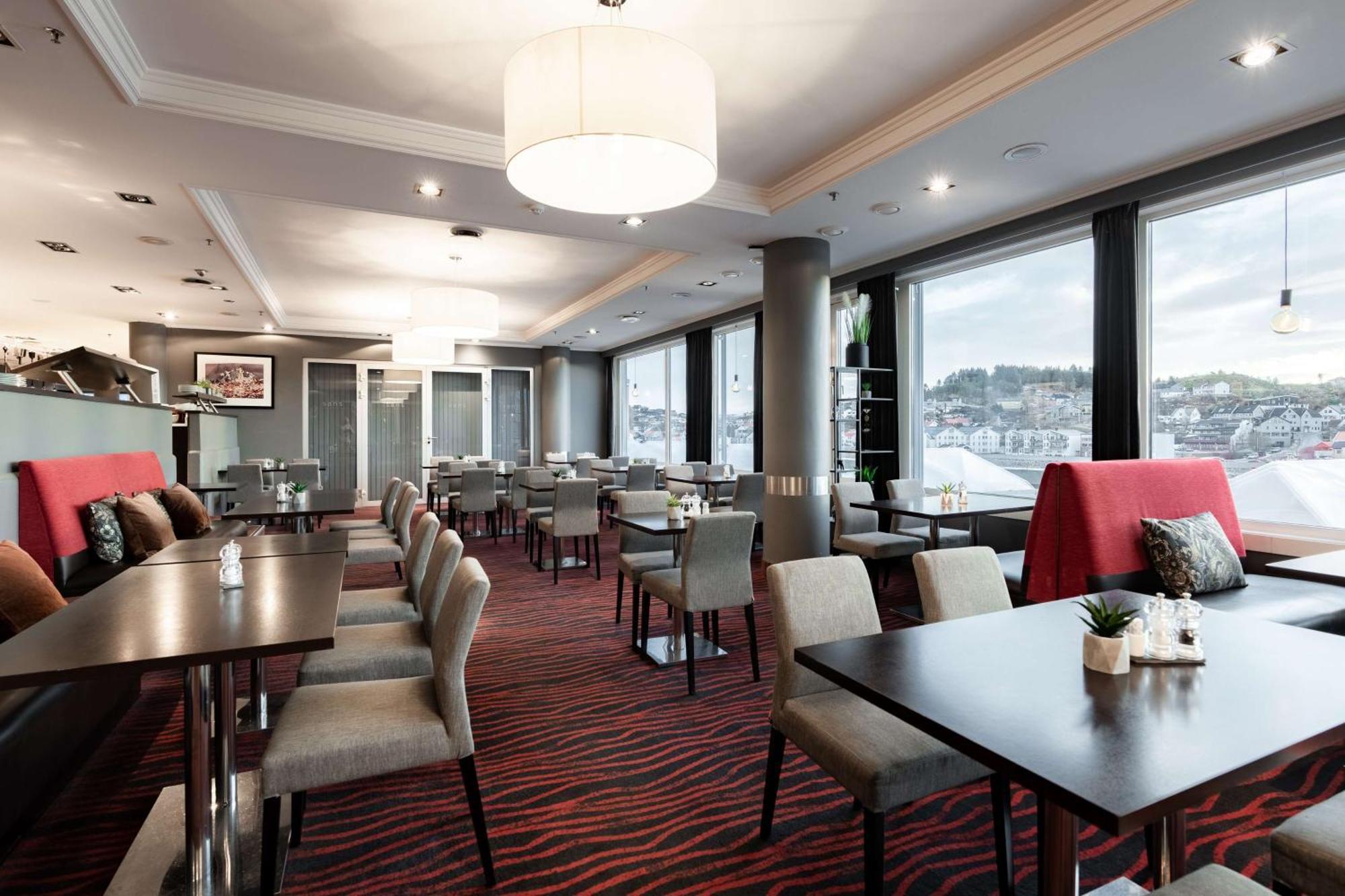 Scandic Kristiansund Exteriör bild